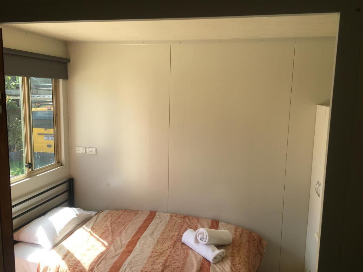 ホテル Australind Tourist Park エクステリア 写真