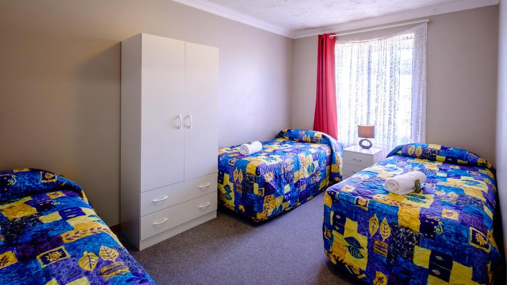 ホテル Australind Tourist Park エクステリア 写真
