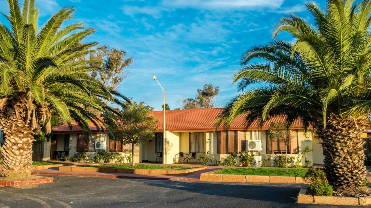 ホテル Australind Tourist Park エクステリア 写真